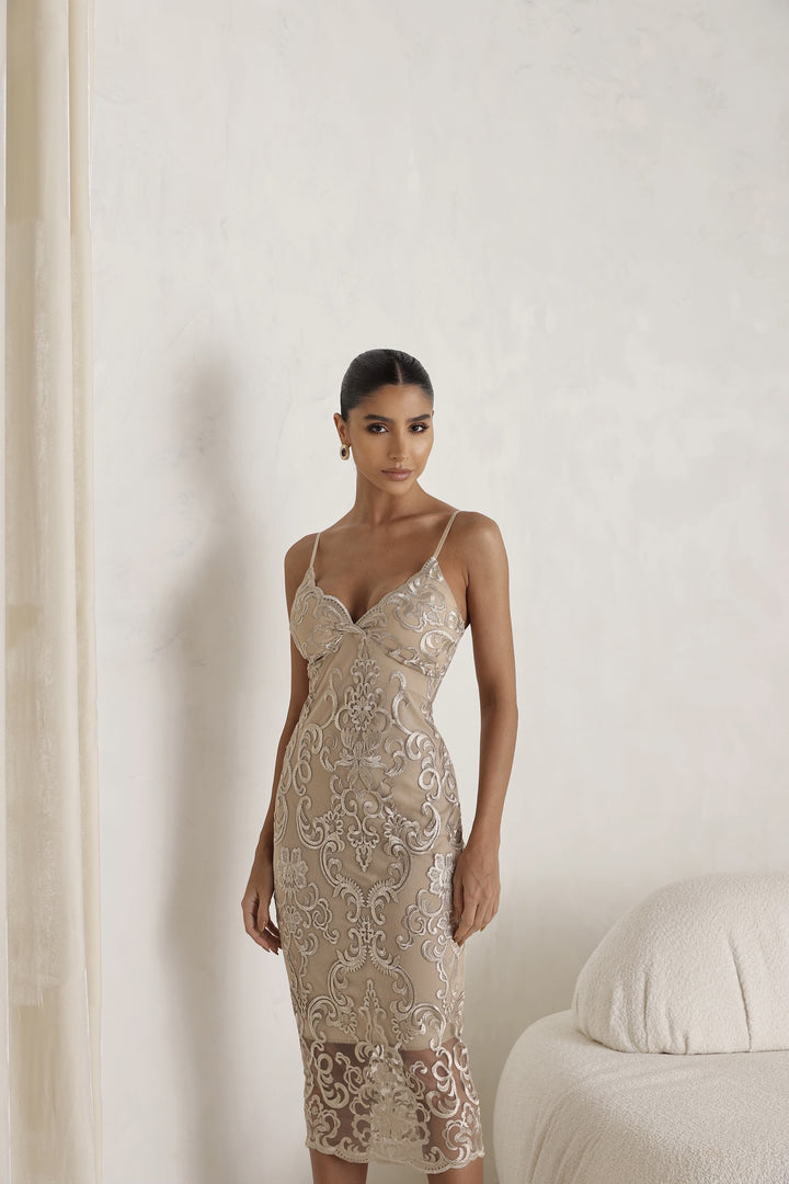 Vestido Midi Tule Bordado Dourado